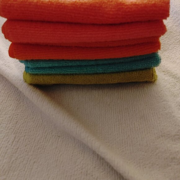 Microfiber Cleaning Cloths (8 in Pack) Brand New - Picture 5 of 8